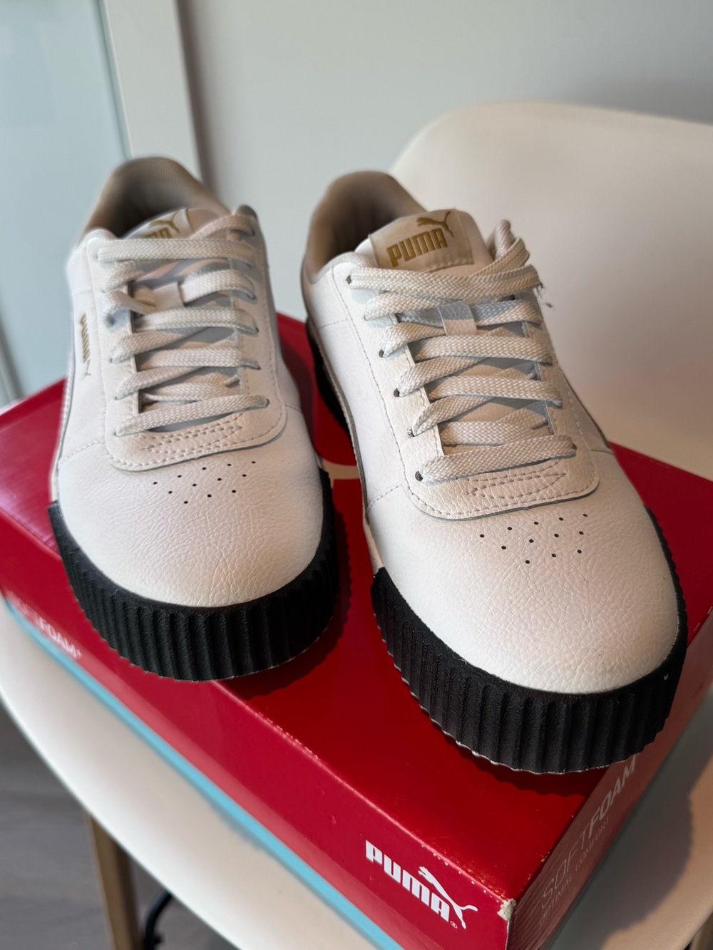 Puma White Sneakers with Black Platform and Gold Logo - Picture 2 of 3